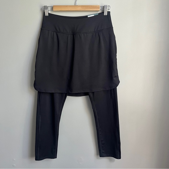 Tek Gear Skapri Capri Workout Pants Skirt Overlay Women’s Medium New NWT Black - Picture 1 of 11